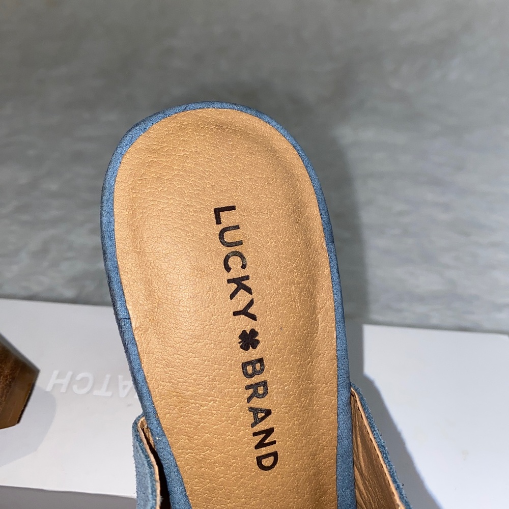 Lucky Brand Chambray Suede embroidered Mules In Excellent Condition 10 - Picture 4 of 6